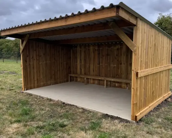 Book our dog park - Vine House Dog Park 7 - Vine House Farm Vine House Farm Shop Dog Park shelter